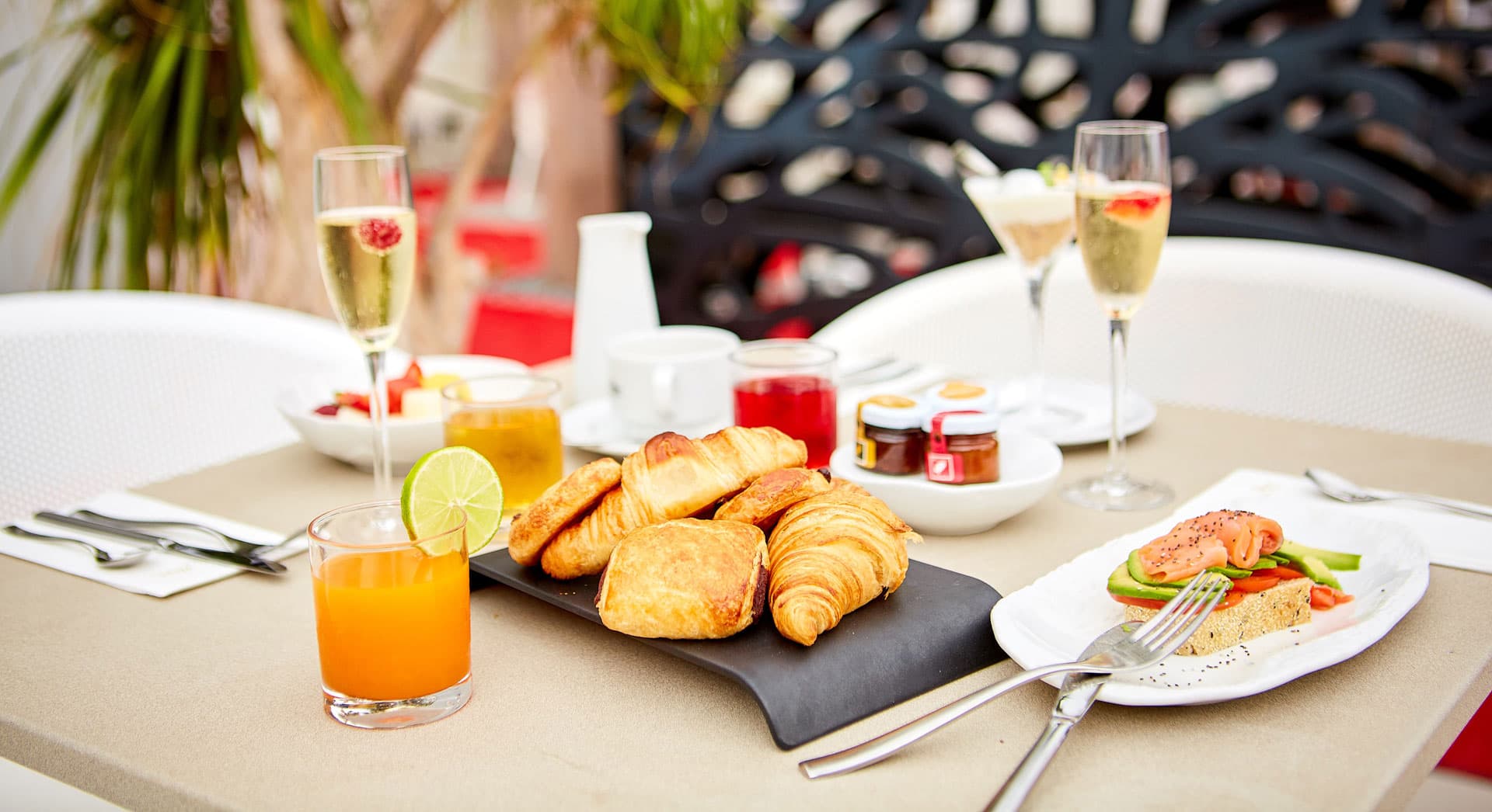 cafetería desayunos en Monte do Gozo